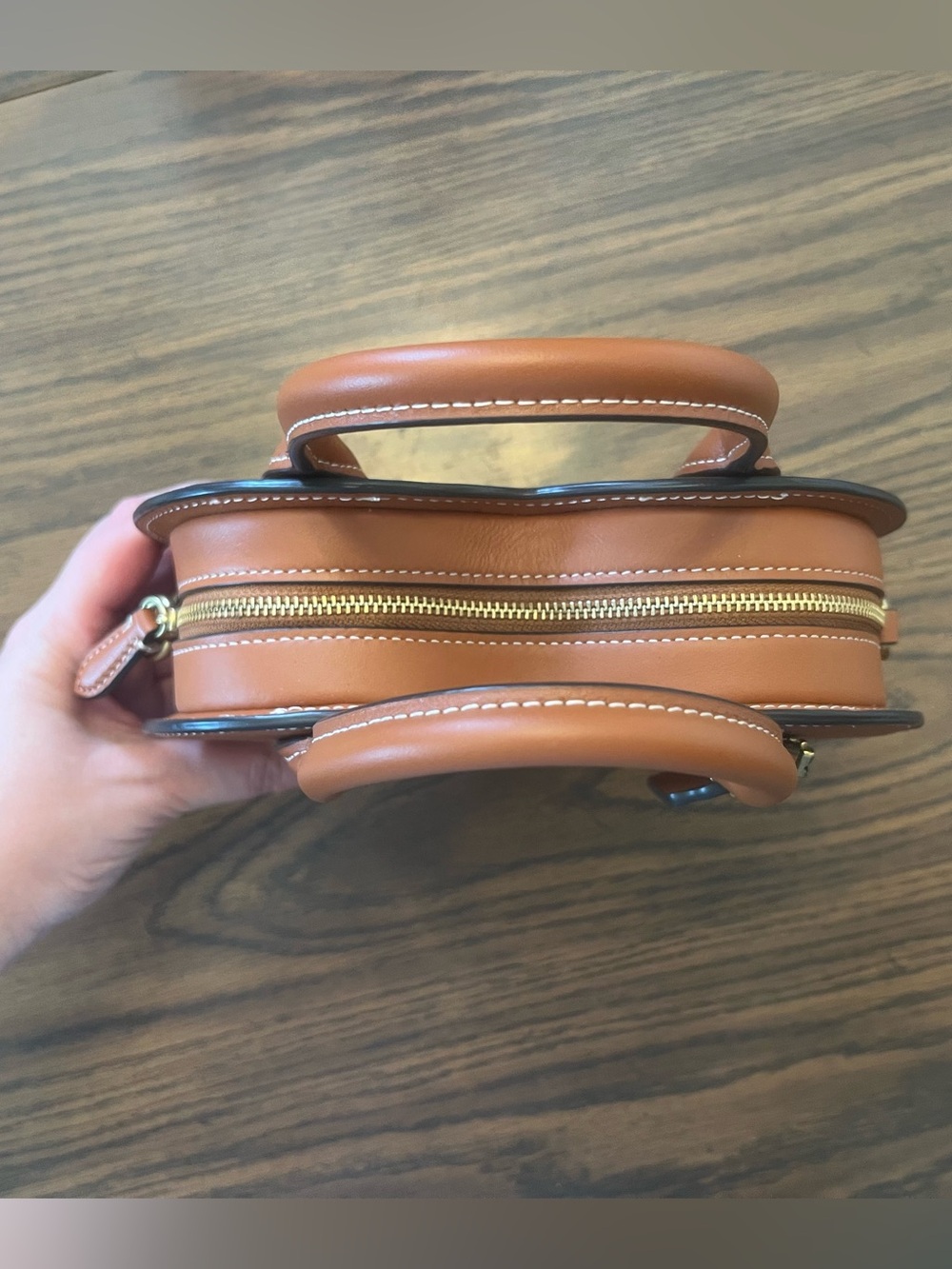 NWOT Coach Burnished Amber Brown Heart Crossbody Bag with Brass Hardware - Picture 3 of 4